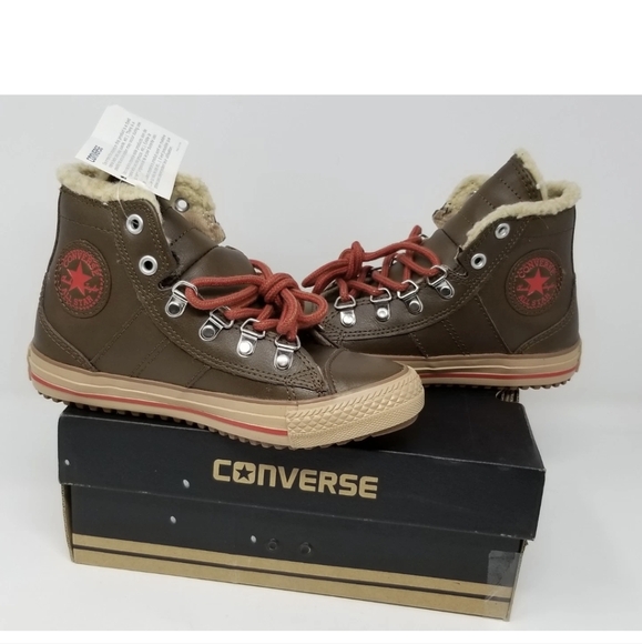 Converse CT Winter Boot - Monk's Robe - U.S. SIze 1 -U.K 13.5 Children's - Picture 1 of 9